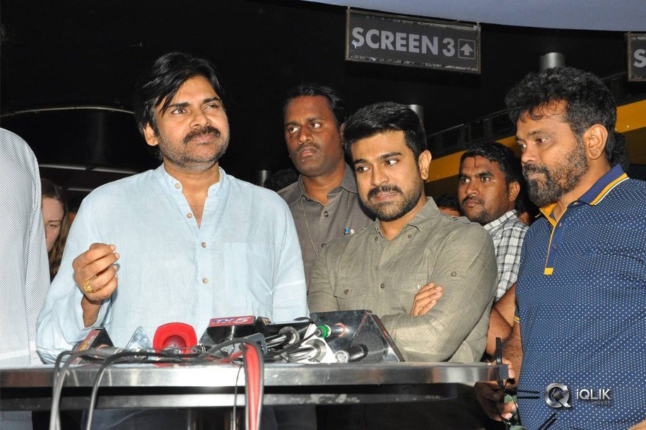 Pawan-Kalyan-Watched-Rangasthalam-along-with-Ram-Charan